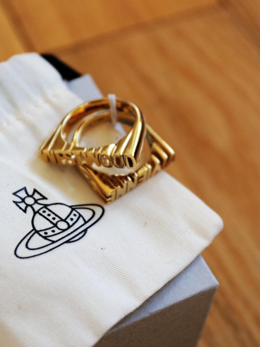 BNWT AW25 VIVIENNE WESTWOOD ESSEX SIGNATURE DOUBLE RING L & XL - Picture 3 of 6